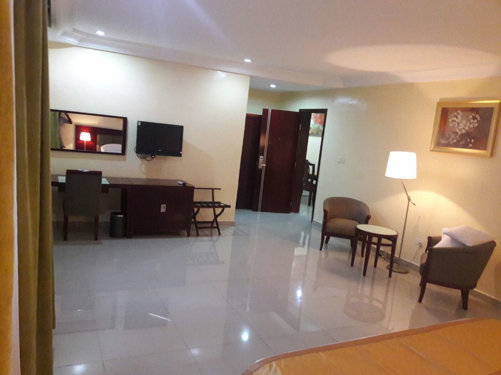 Check Inn Hotel Abuja Extérieur photo