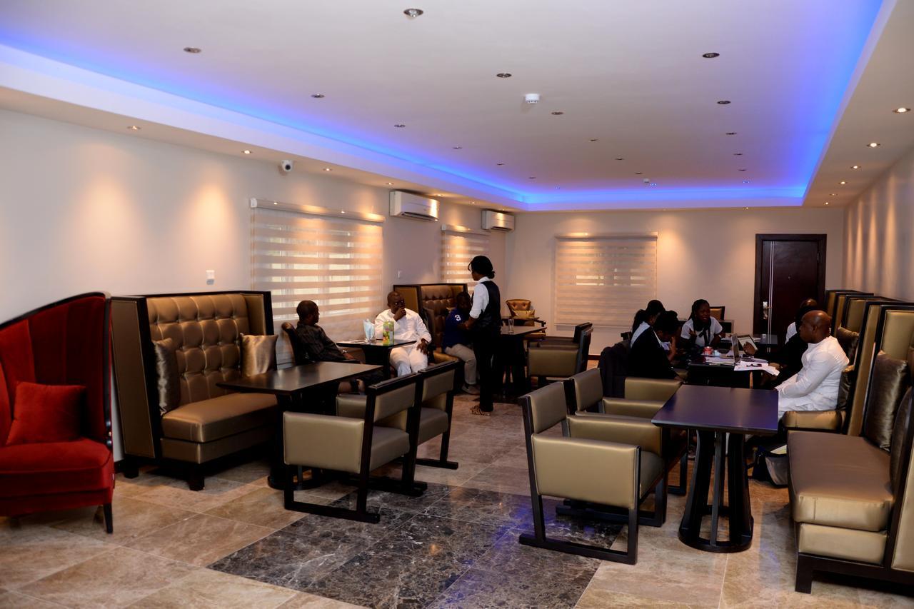Check Inn Hotel Abuja Extérieur photo
