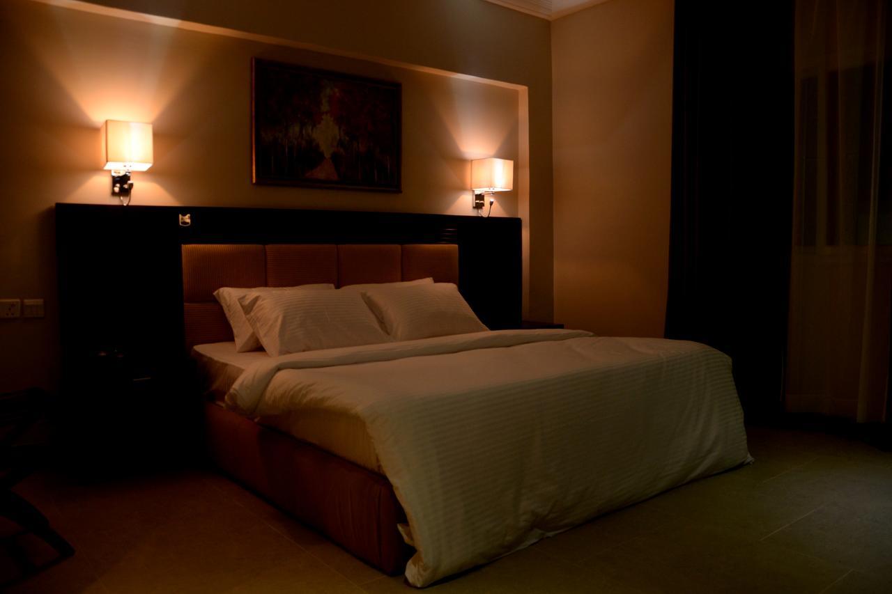 Check Inn Hotel Abuja Extérieur photo