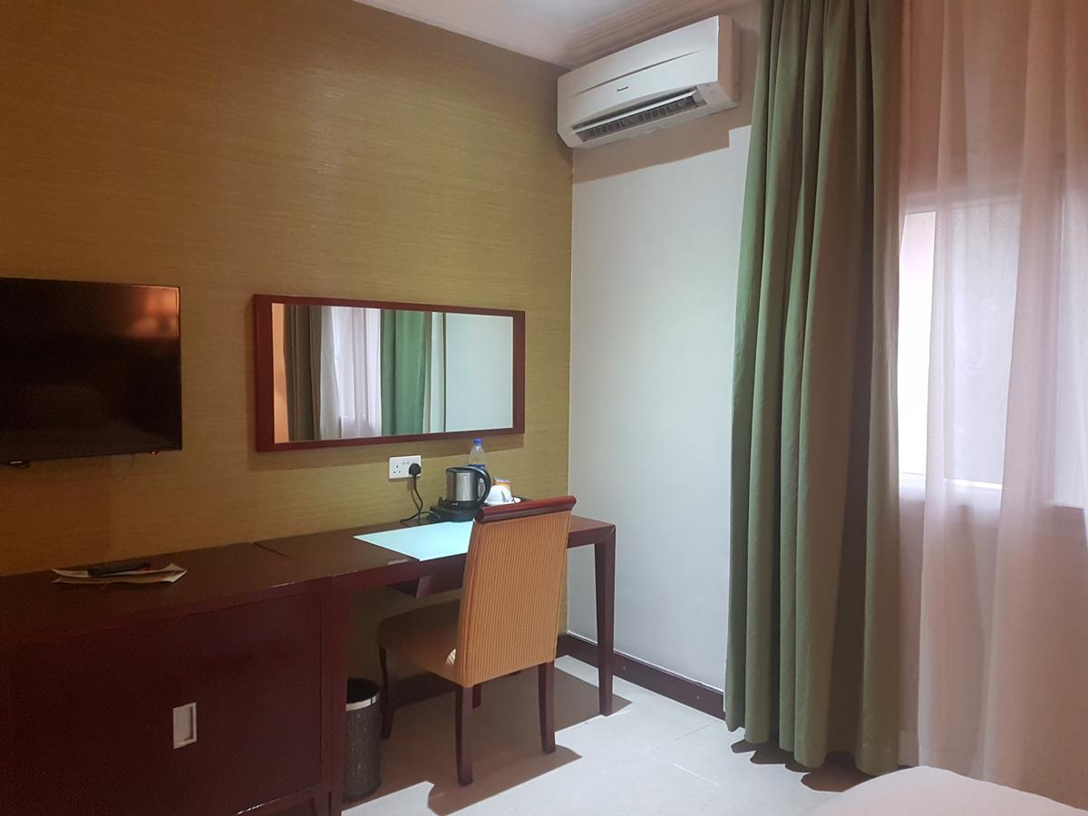 Check Inn Hotel Abuja Extérieur photo